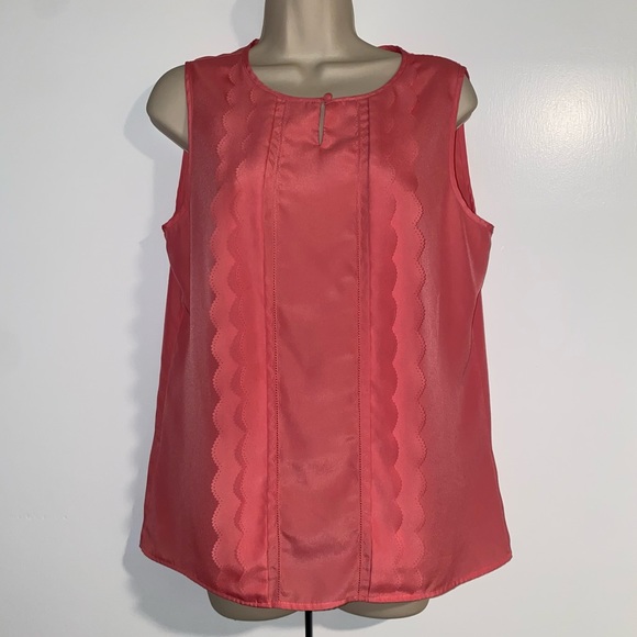 Daniel Cremieux Tops - Daniel Cremieux Salmon Scalloped Sleeveless Blouse Size M